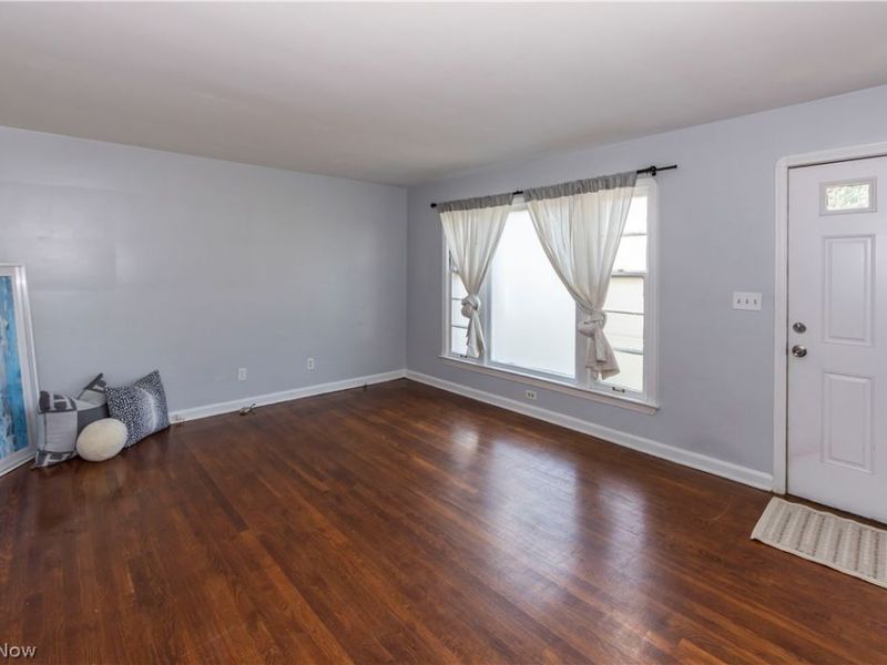 1597 Bond Street, Akron, OH 44313 Photo 7