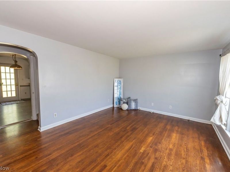 1597 Bond Street, Akron, OH 44313 Photo 8