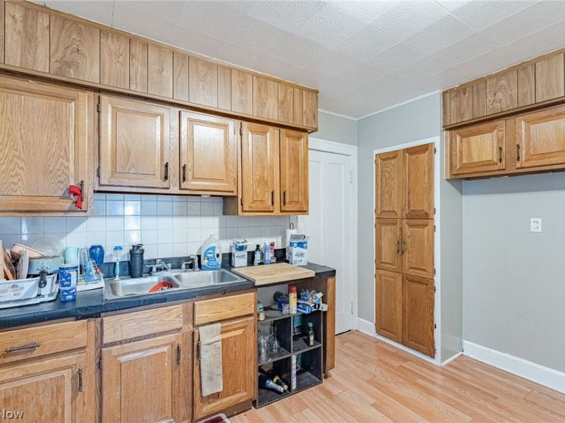 1700 Wayside Road, Cleveland, OH 44112 Photo 8