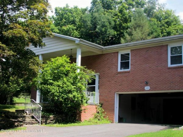 106 Sturbridge Road, Clarks Summit, PA 18411