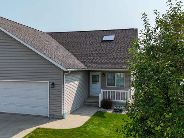 2767 Weatherwood Street, Mt Pleasant, MI 48858