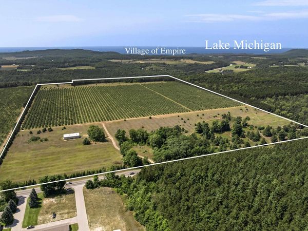 12540 Benzonia Trail S, Empire, MI 49630