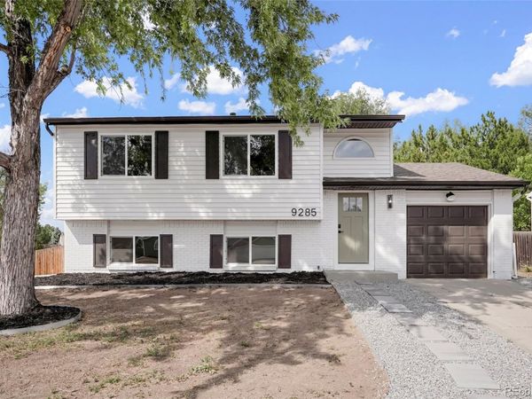 9285 W Wagon Trail Drive, Littleton, CO 80123