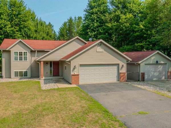 1934 FORSYTH ROAD, Kronenwetter, WI 54455