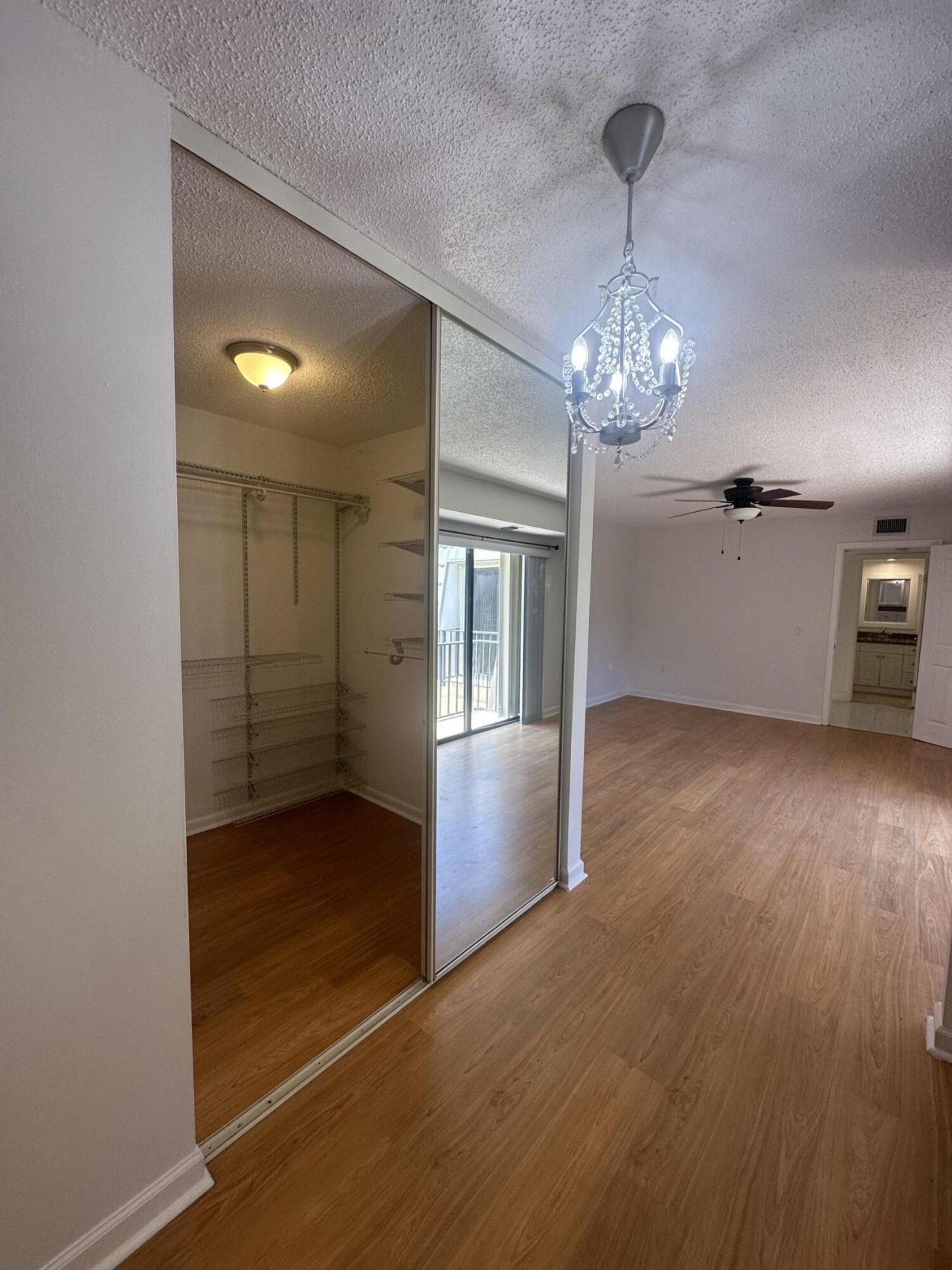 1700 Embassy Drive, Unit 606, West Palm Beach, FL 33401 Photo