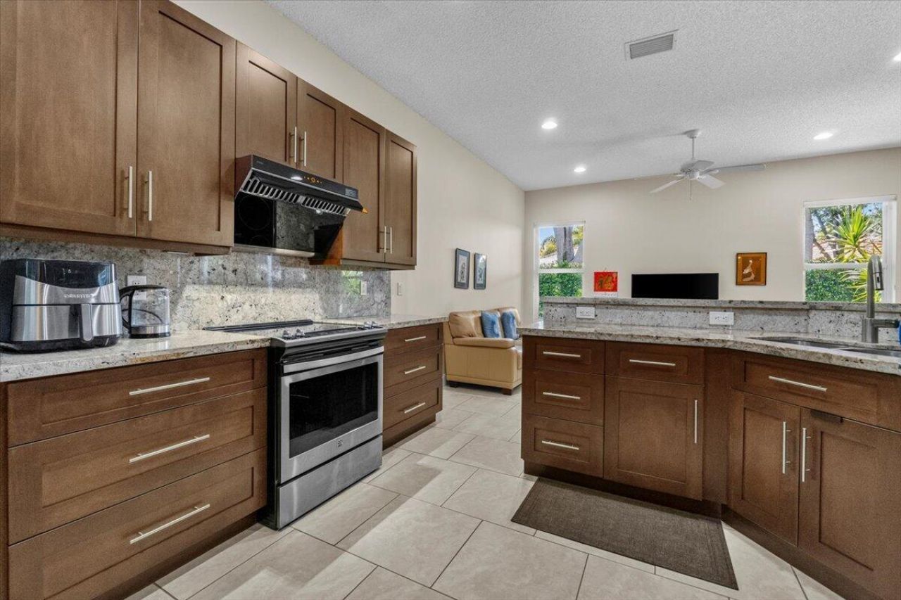 6634 Jog Palm Drive, Boynton Beach, FL 33437 Photo