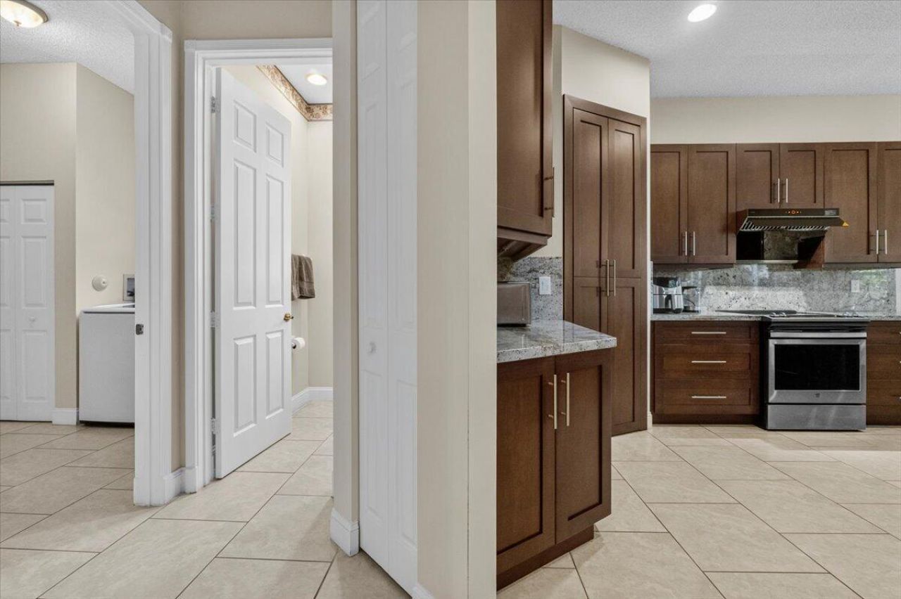 6634 Jog Palm Drive, Boynton Beach, FL 33437 Photo