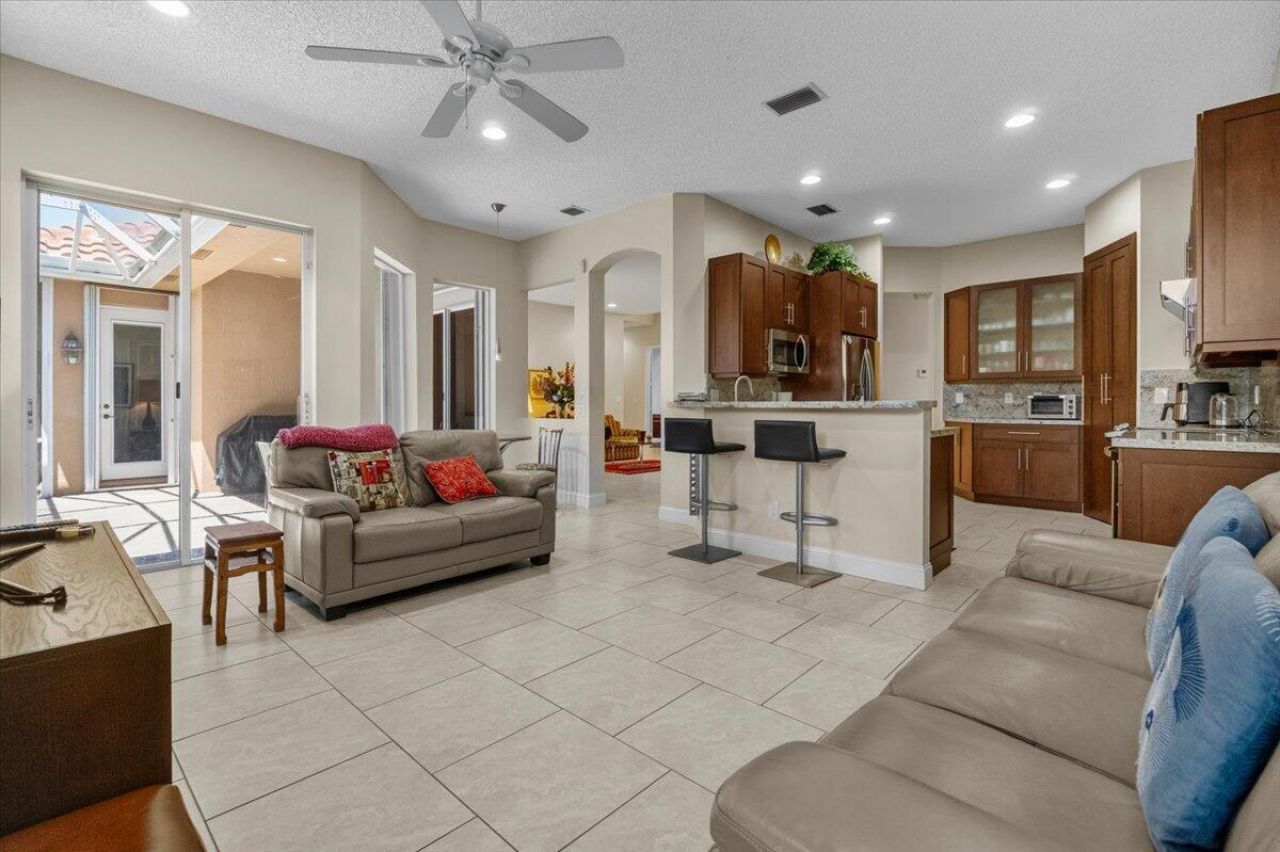 6634 Jog Palm Drive, Boynton Beach, FL 33437 Photo