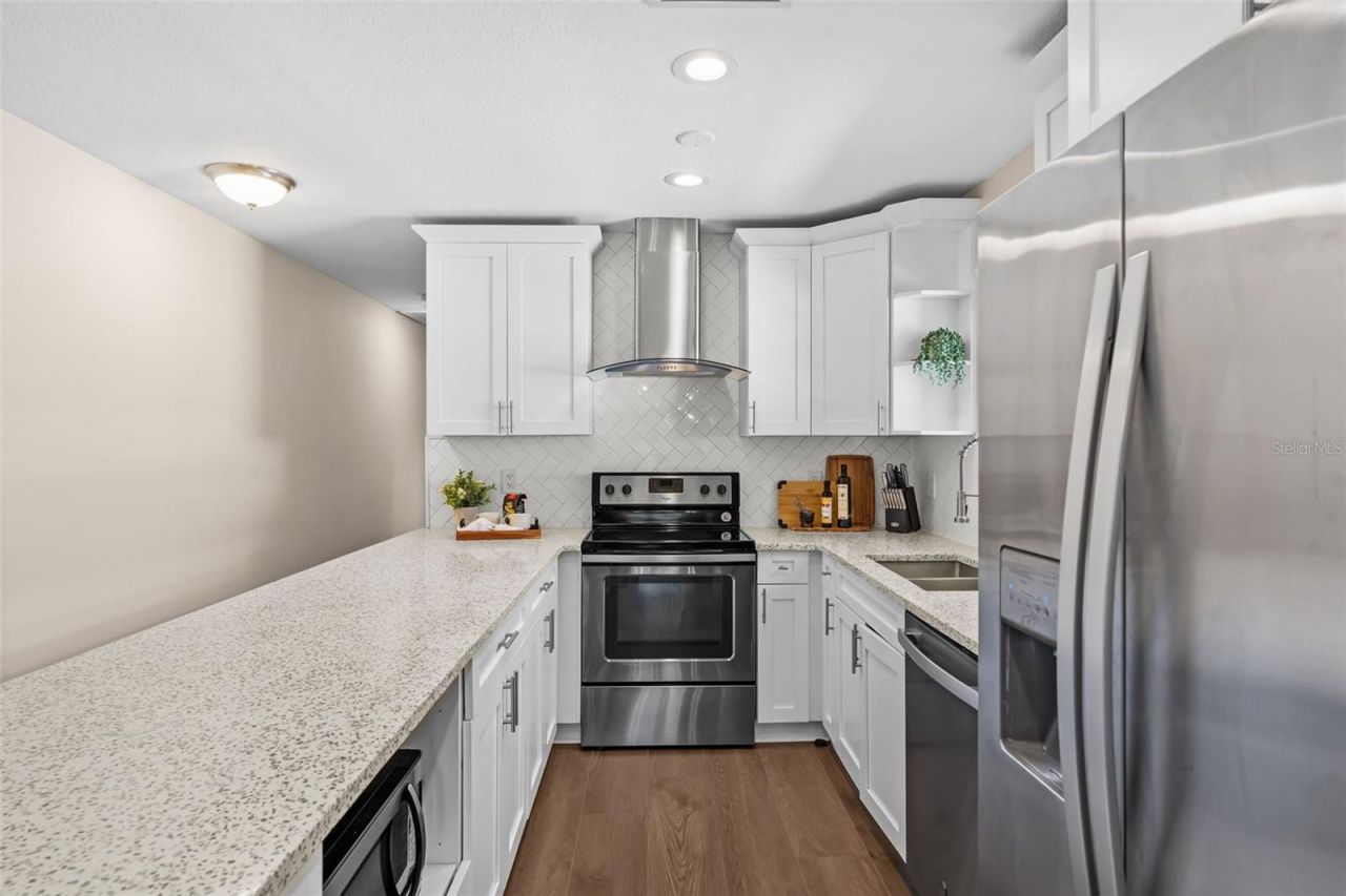 138 69th Avenue N, Saint Petersburg, FL 33702 Photo
