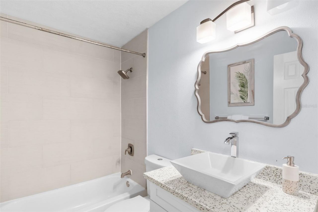 138 69th Avenue N, Saint Petersburg, FL 33702 Photo