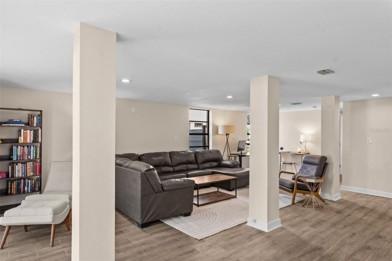 138 69th Avenue N, Saint Petersburg, FL 33702 Photo