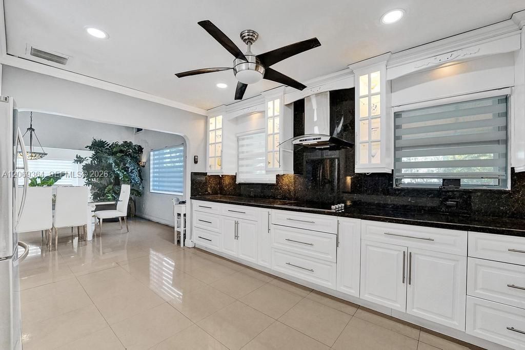1750 71st St, Miami Beach, FL 33141 Photo