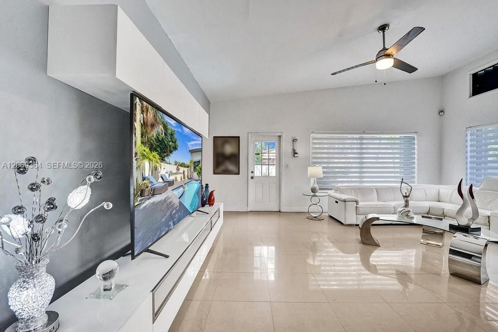 1750 71st St, Miami Beach, FL 33141 Photo
