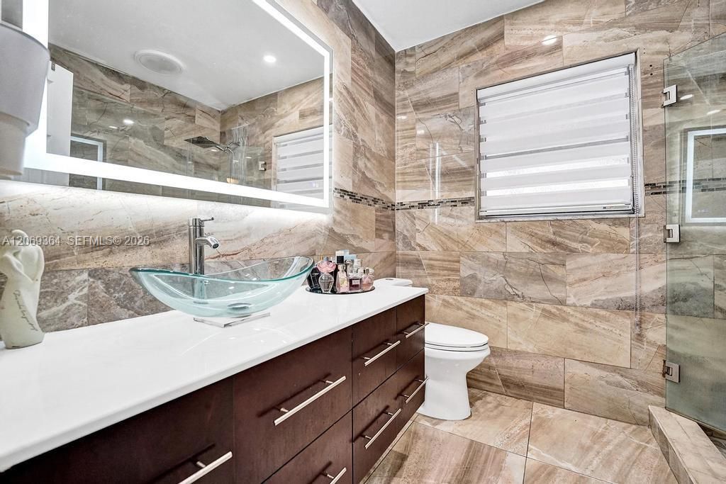 1750 71st St, Miami Beach, FL 33141 Photo