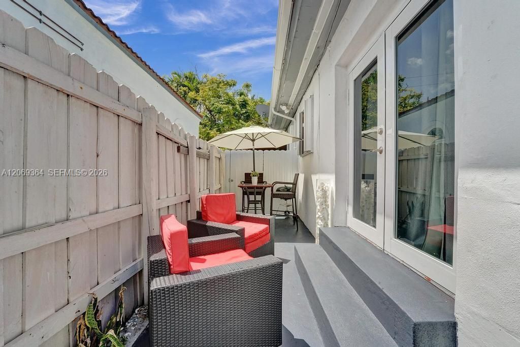 1750 71st St, Miami Beach, FL 33141 Photo