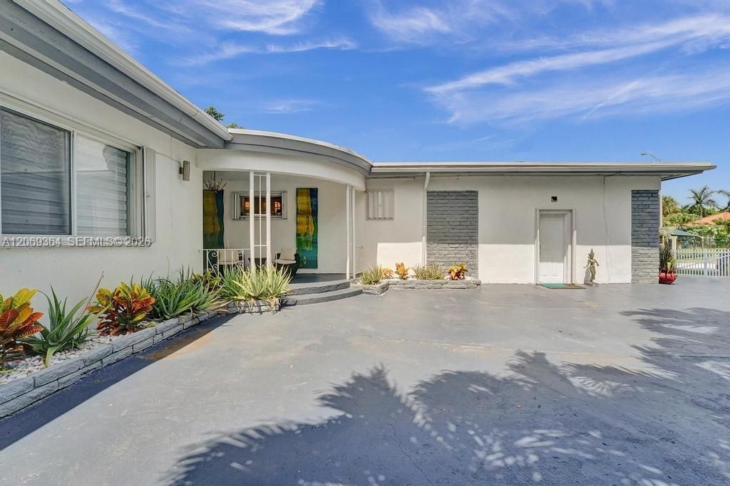 1750 71st St, Miami Beach, FL 33141 Photo