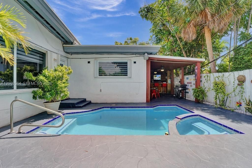 1750 71st St, Miami Beach, FL 33141 Photo
