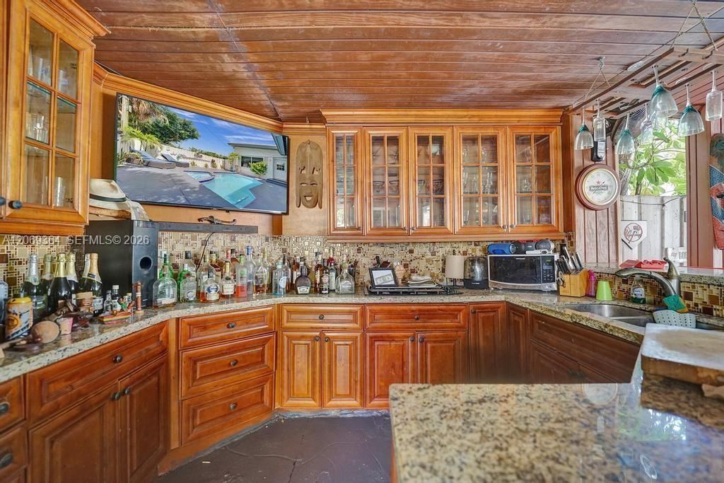 1750 71st St, Miami Beach, FL 33141 Photo