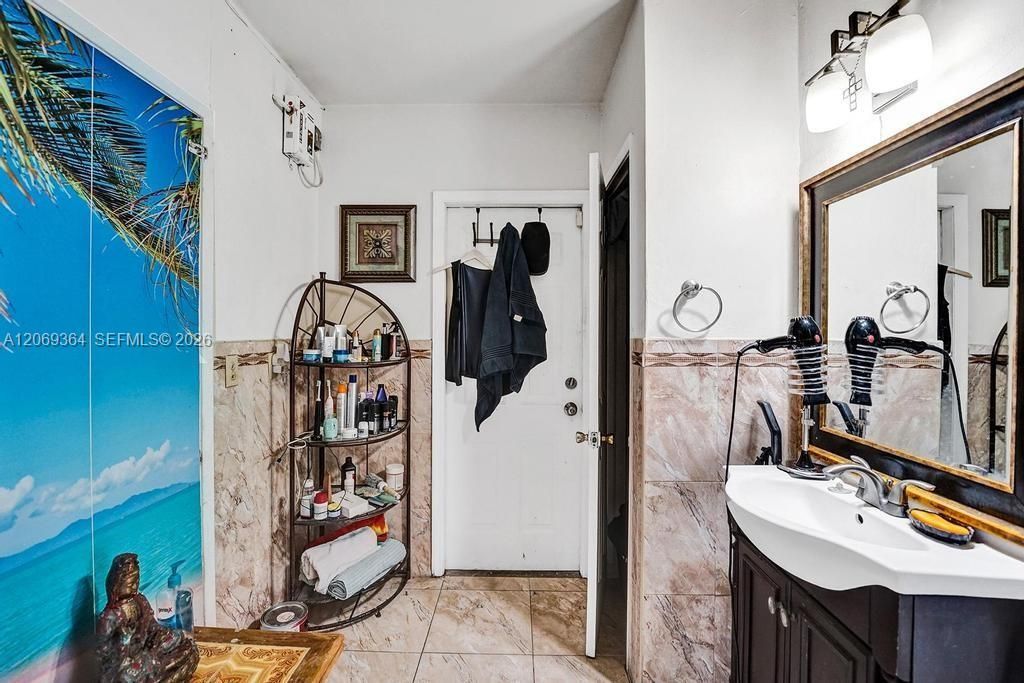 1750 71st St, Miami Beach, FL 33141 Photo