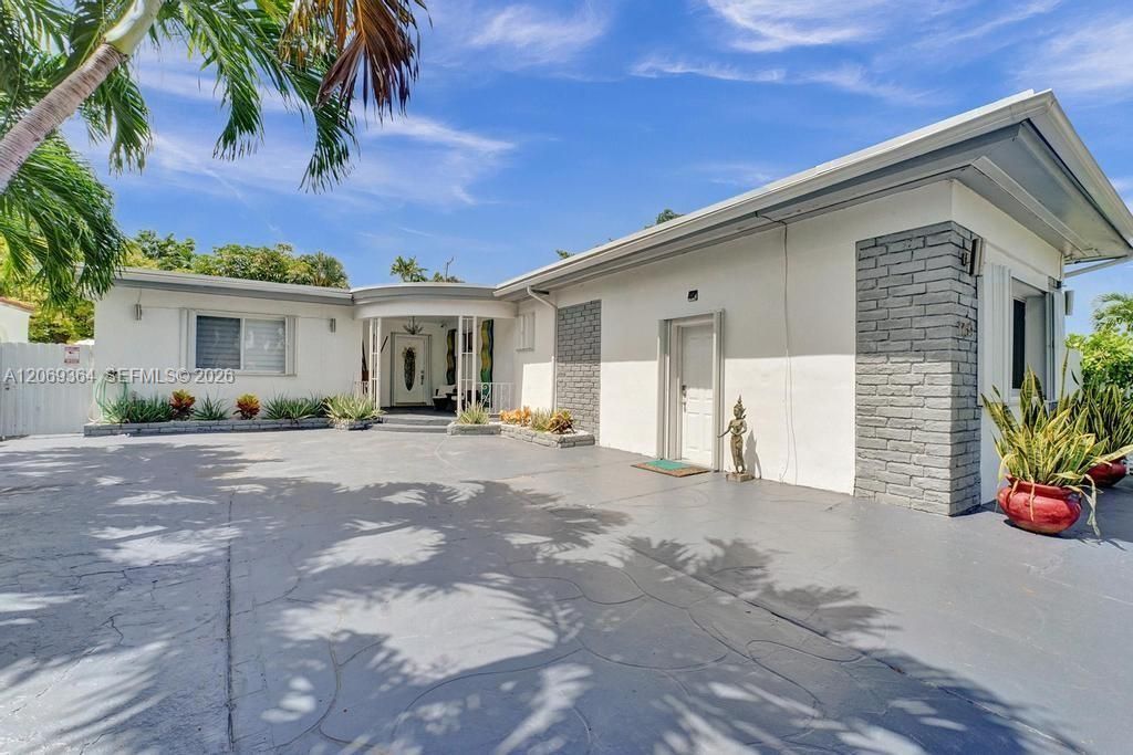 1750 71st St, Miami Beach, FL 33141 Photo