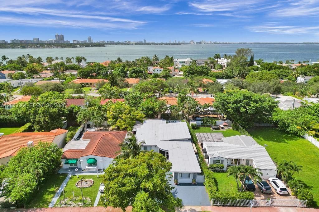 1750 71st St, Miami Beach, FL 33141 Photo