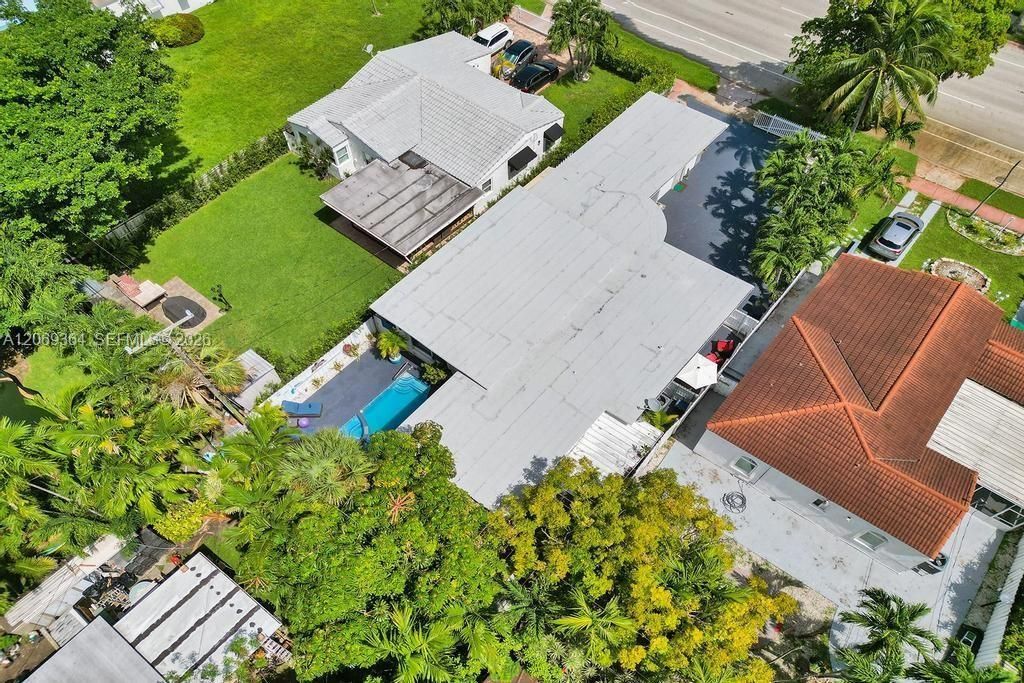1750 71st St, Miami Beach, FL 33141 Photo