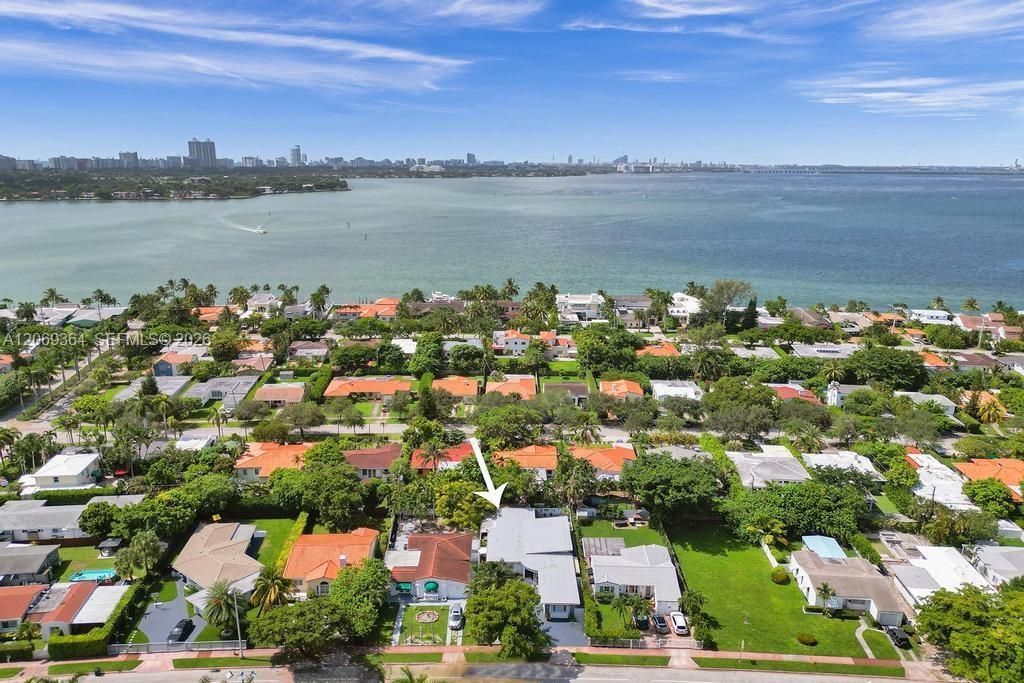 1750 71st St, Miami Beach, FL 33141 Photo