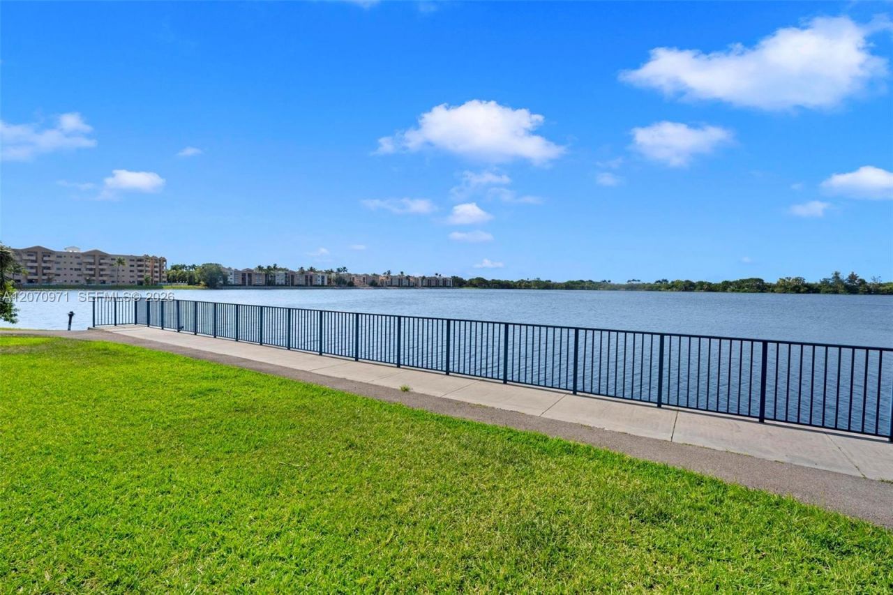 15545 N Miami Lakeway N , Unit 106, Miami Lakes, FL 33014 Photo