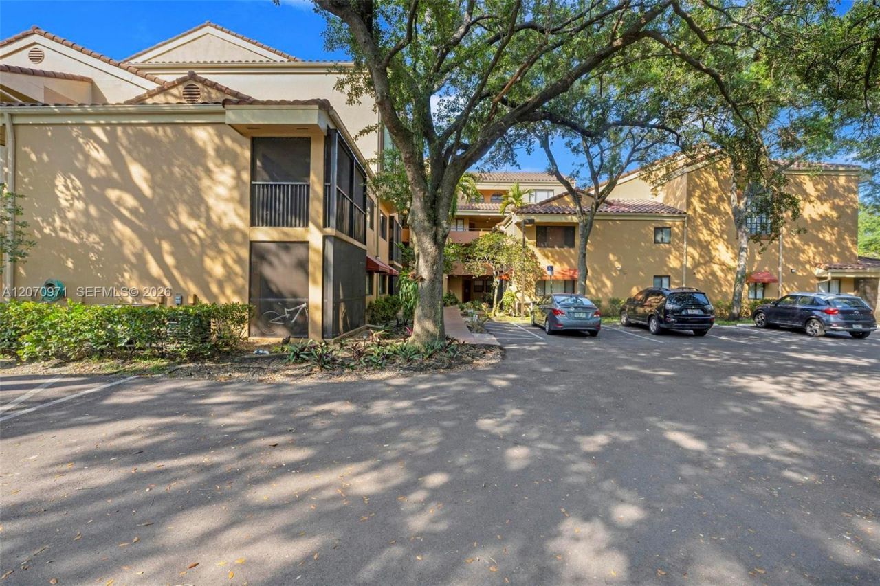 15545 N Miami Lakeway N , Unit 106, Miami Lakes, FL 33014 Photo
