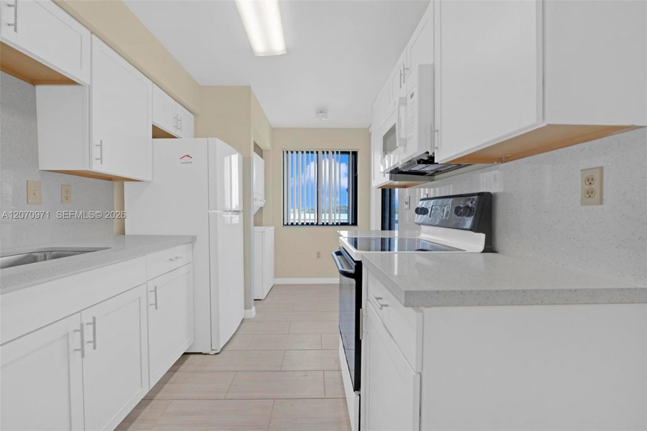 15545 N Miami Lakeway N , Unit 106, Miami Lakes, FL 33014 Photo