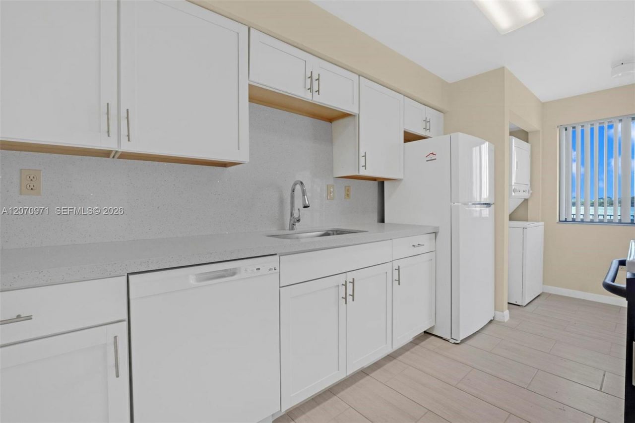 15545 N Miami Lakeway N , Unit 106, Miami Lakes, FL 33014 Photo