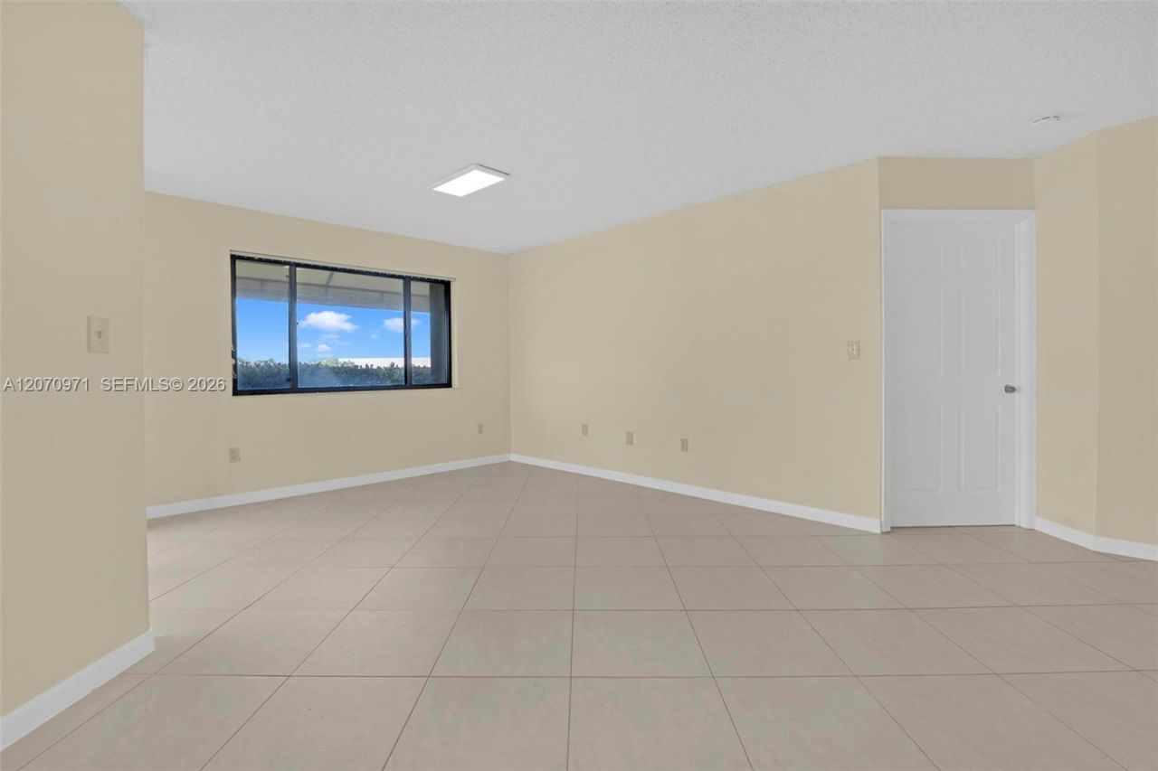 15545 N Miami Lakeway N , Unit 106, Miami Lakes, FL 33014 Photo
