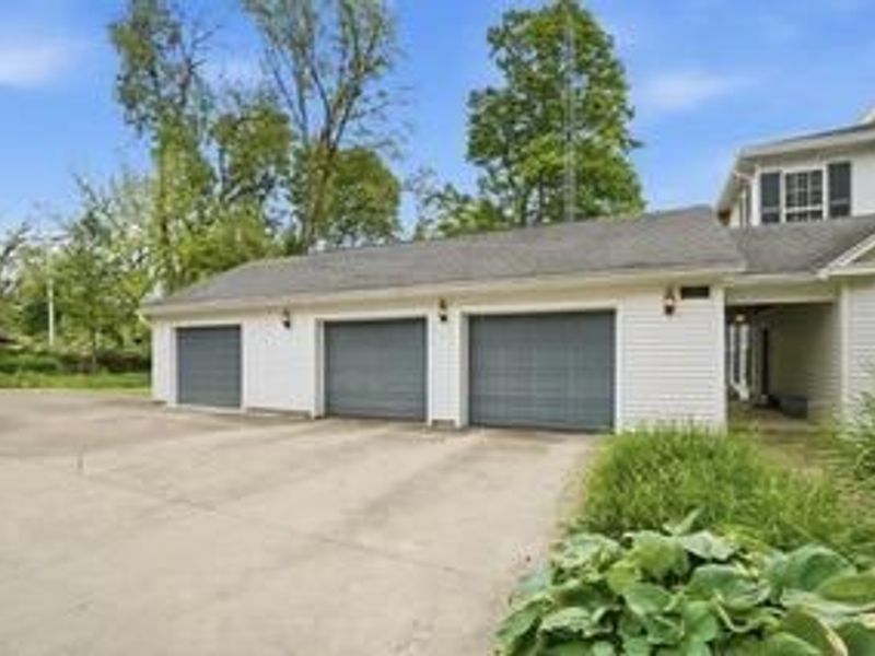 326 College Street , Urbana, OH 43078 Photo 35