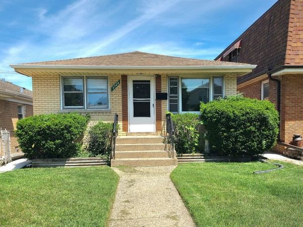 7723 LeClaire Avenue , Burbank, IL 60459