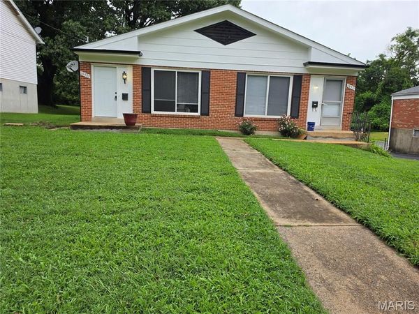10531 Hobday Avenue , St Ann, MO 63074