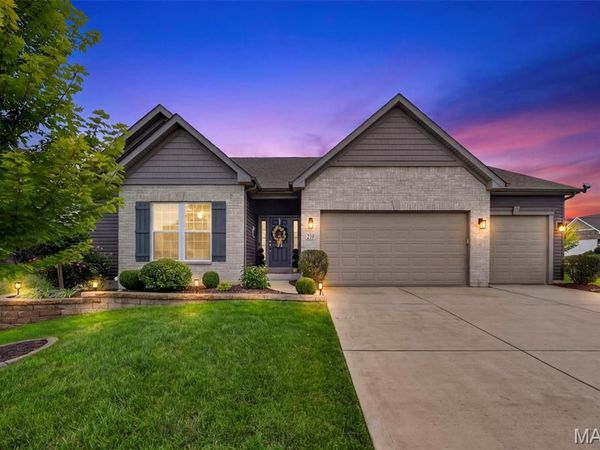 219 Mason Glen Drive, Lake St Louis, MO 63367