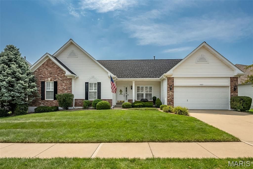 15263 Brightfield Manor Drive, Chesterfield, MO 63017 Main Photo