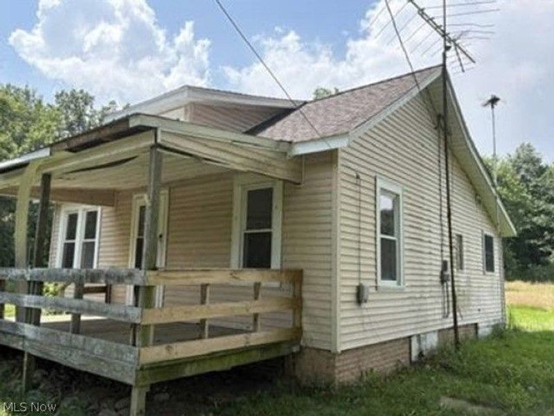 14065 Burden Road NE, Alliance, OH 44601 Photo 2