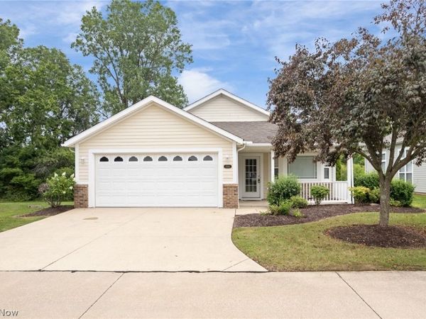 3841 Fennway Boulevard , Medina, OH 44256