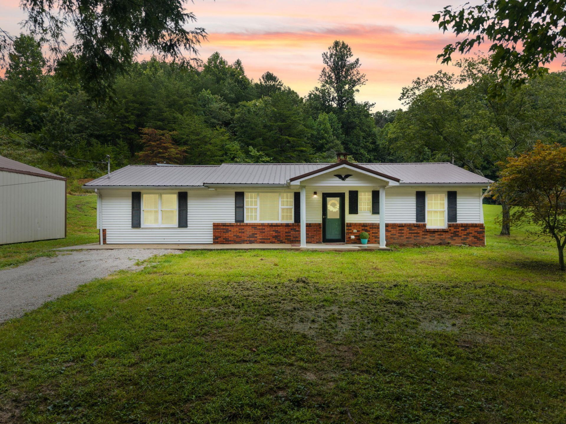 691 Buck Creek Road, Booneville, KY 41314 Main Photo