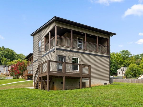 3915 Meadow Lane , Chattanooga, TN 37406