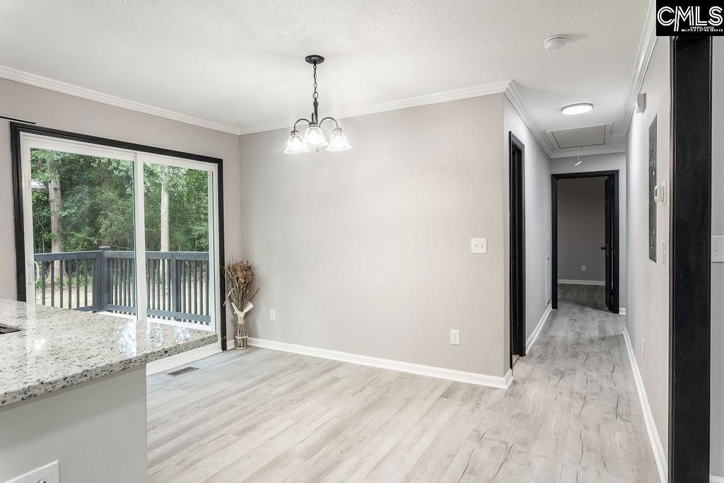 2037 Windsor Drive  Photo 13