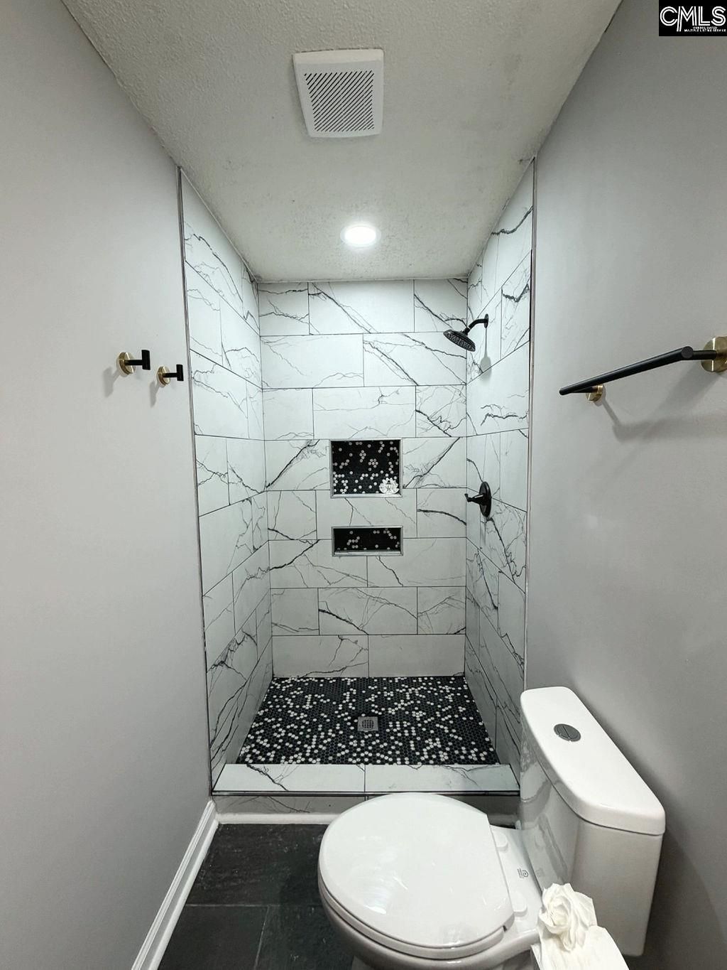 2037 Windsor Drive  Photo 26