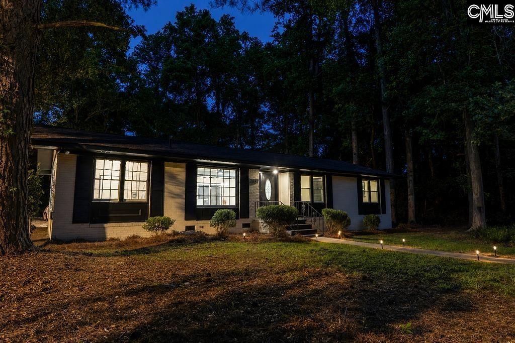2037 Windsor Drive  Photo 35