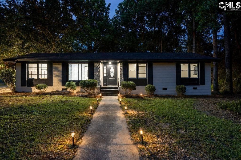 2037 Windsor Drive  Photo 36
