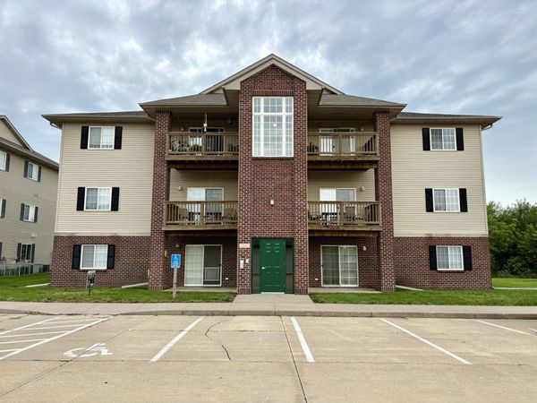 1265 SE 6th Street, Unit 102, Grimes, IA 50111