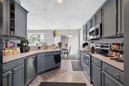 608 College Park Circle photo 4