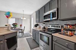 608 College Park Circle photo 4