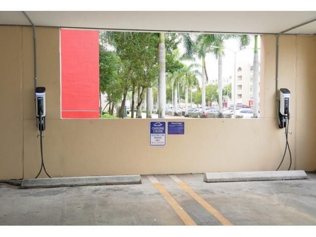 18335 NW 68 Avenue, Unit 245-616, Hialeah, FL 33015 Photo