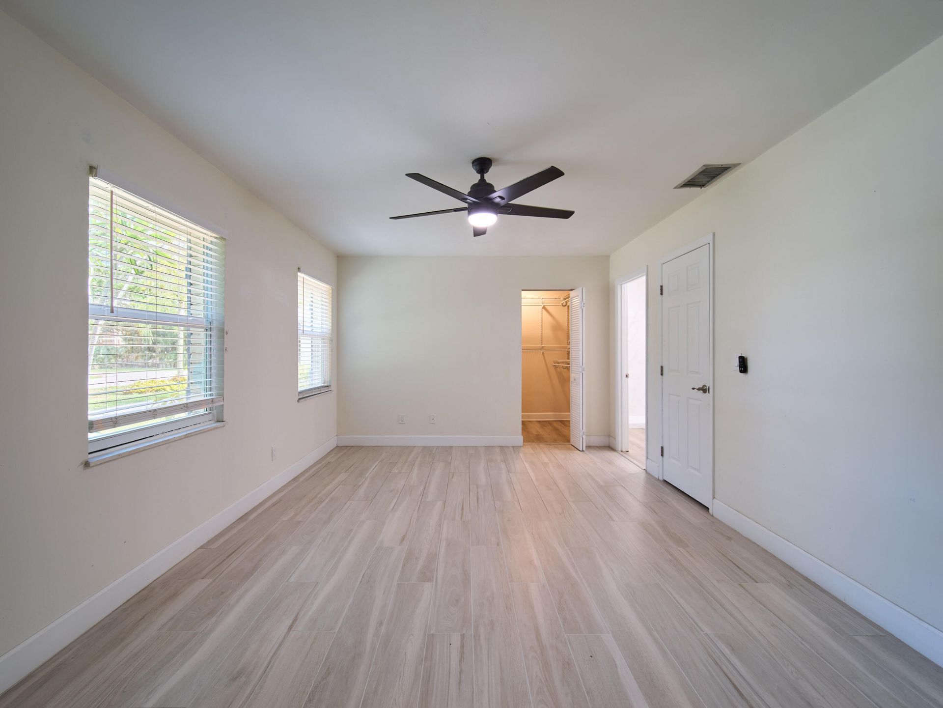296 SE Wentworth Drive, Stuart, FL 34996 Photo